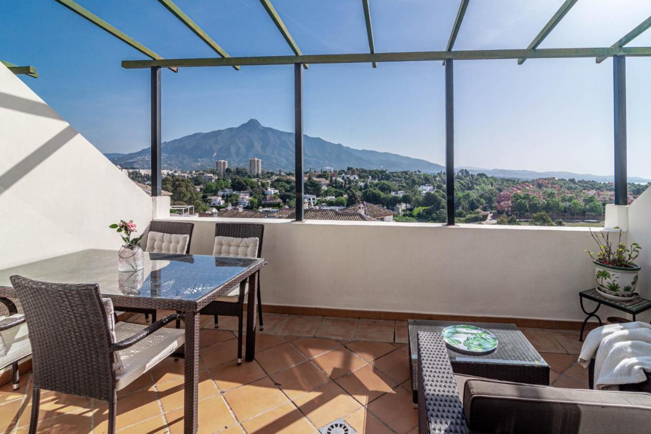 Spacious 2 Bedroom In Puerto Banus With A Private Terrace And Mountain Views *