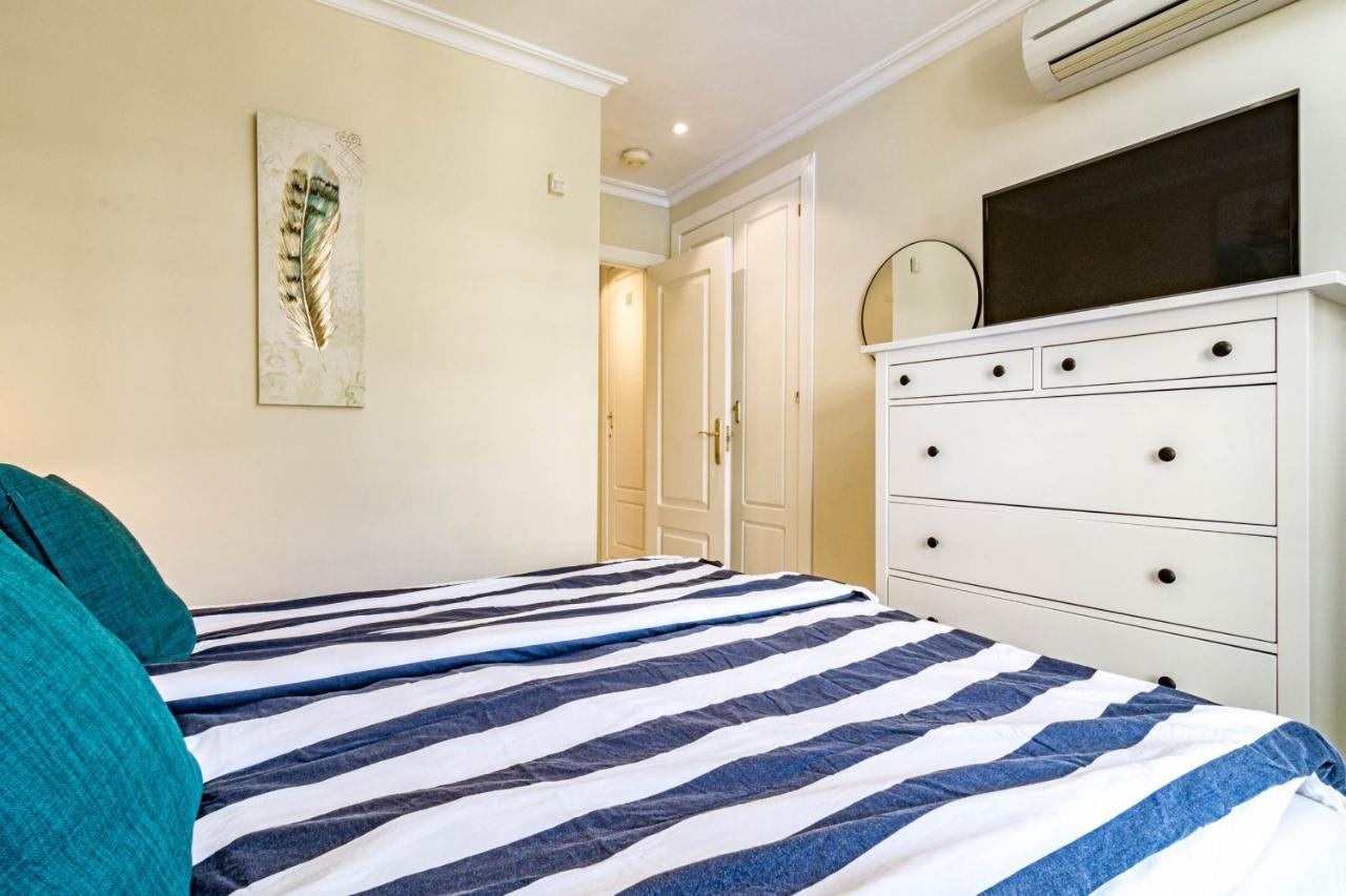 Spacious 2 Bedroom In Puerto Banus With A Private Terrace And Mountain Views * Marbella